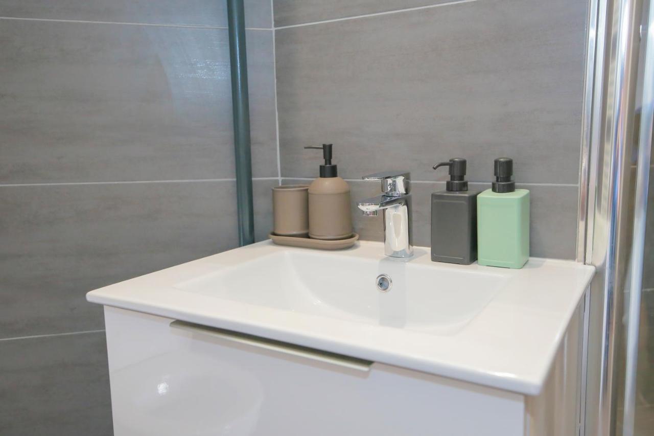 Apartamento Le Victorien, T2 Hypercentre Chic Et Cosy, Wifi Par Sovalfi Saint-Etienne  Exterior foto
